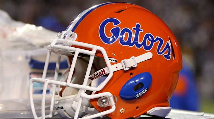 florida-gators-helmet