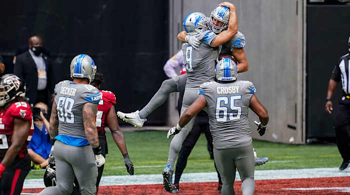 detroit-lions-celebrate-win-over-falcons