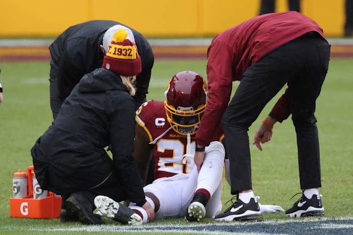 Landon Collins Down Field © Geoff Burke  2020 Oct 25