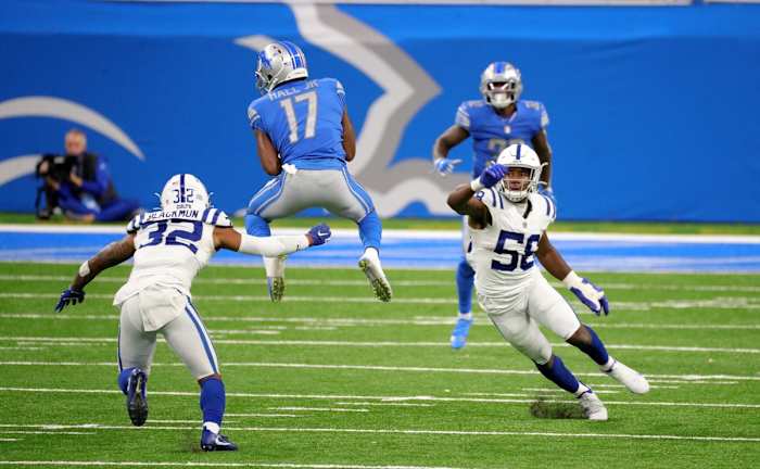 Marvin Hall recording a catch. 