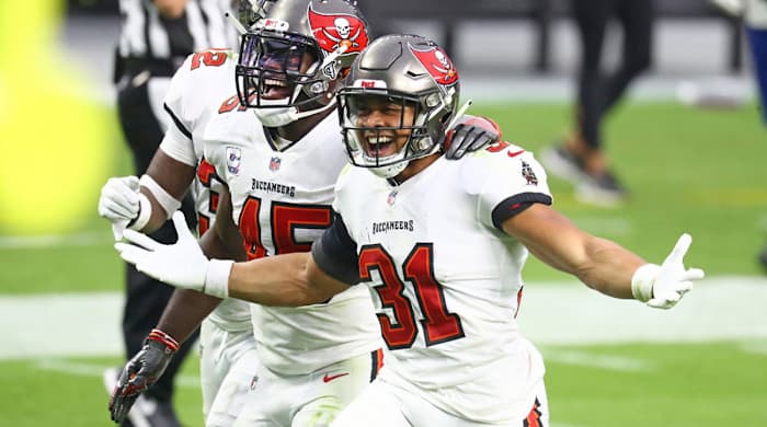 nfl-antoine-winfield-junior-rookie-monday-night-football-spotlight