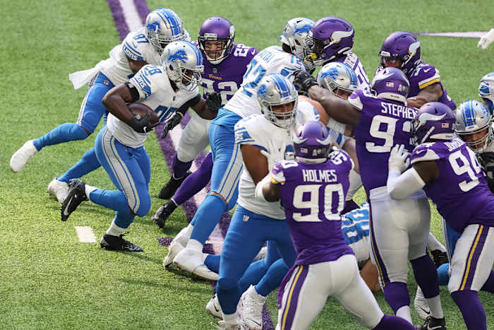 Detroit Lions running back Adrian Peterson