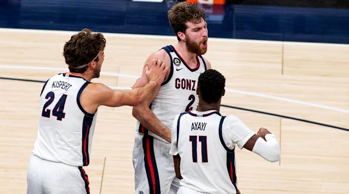 Dec 2, 2020; Indianapolis, IN, USA; Gonzaga Bulldogs forward Drew Timme (2) celebrates   with teammates in the second half against the West Virginia Mountaineers at Bankers Life Fieldhouse.