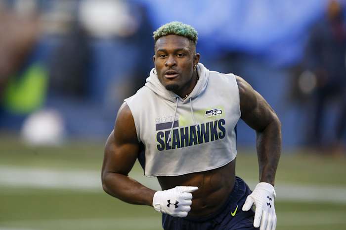 Seahawks WR DK Metcalf in warm-ups