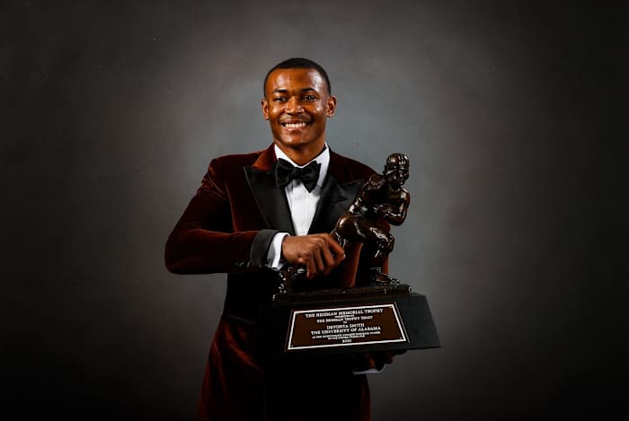 Devonta Smith wins Heisman Trophy