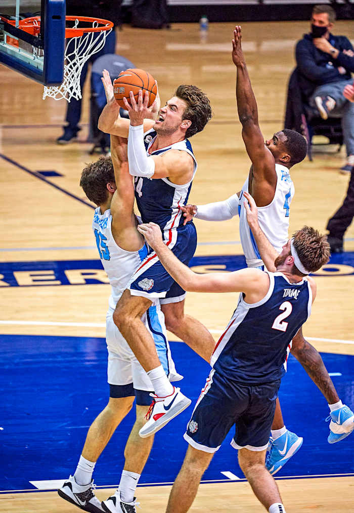 Led by Kispert's 19.5 points per game, Gonzaga is averaging a nation's best 92.7 per contest.