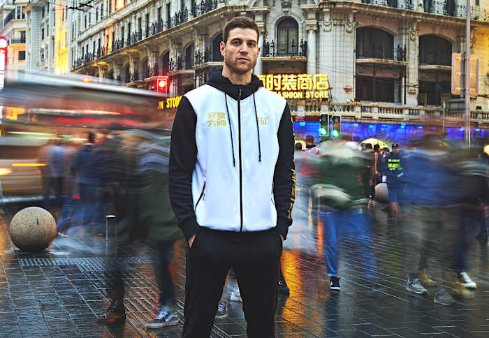 Jimmer Fredette with the Shanghai Sharks