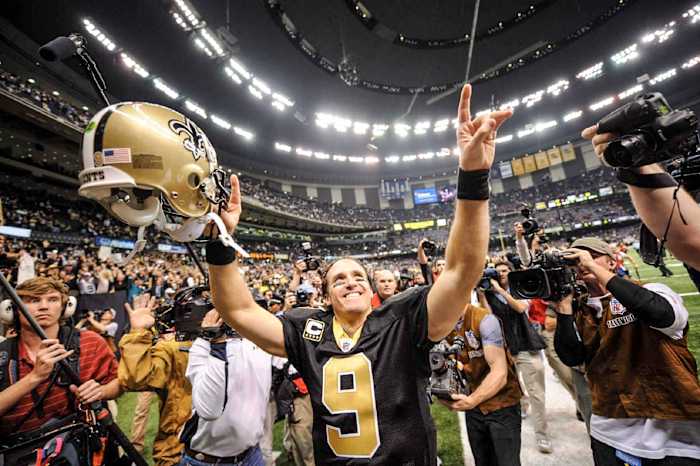 drew-brees-2009-celebrating