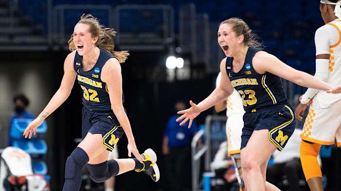 Michigan celebrates beating Tennessee in the second round