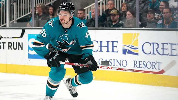 tomas-hertl-injury-sharks