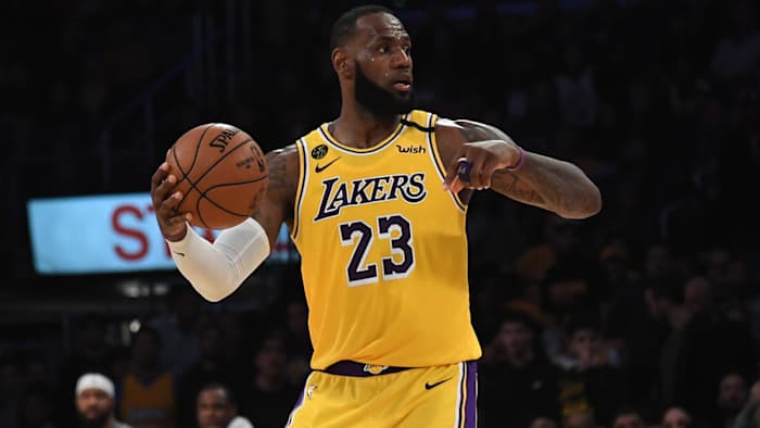 lebron-james-lakers-staples