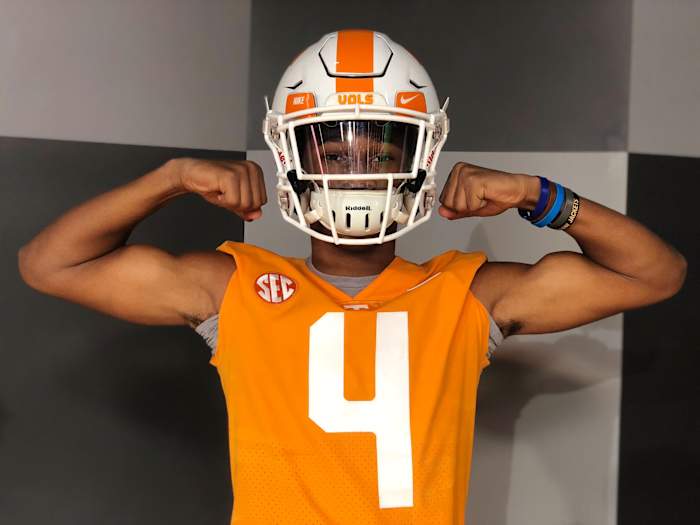 5260E6DF-052C-4CDE-8EC8-DD19E93A9E55