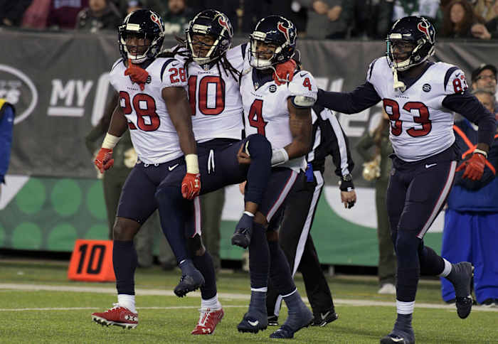 DeAndre Hopkins injured in Jets game
