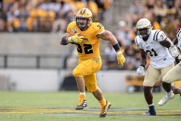 Kennesaw State running back Bronson Rechsteiner carries the ball