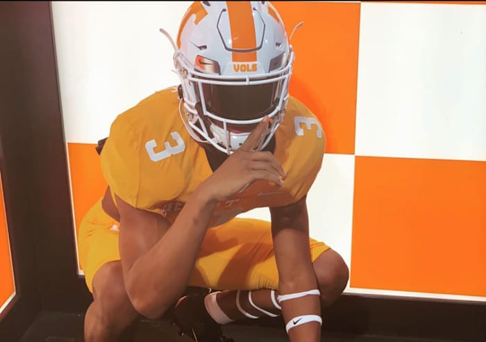 40D2E964-0A2D-4A2C-A1FC-A805795ACD60