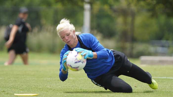 Houston Dash goalkeeper Jane Campbell