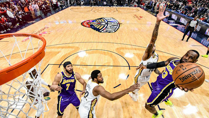 LeBron James lays it in against the Pelicans