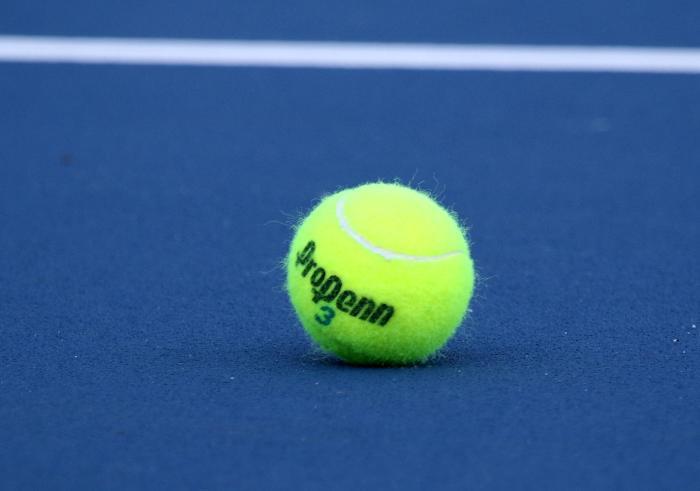 Tennis ball