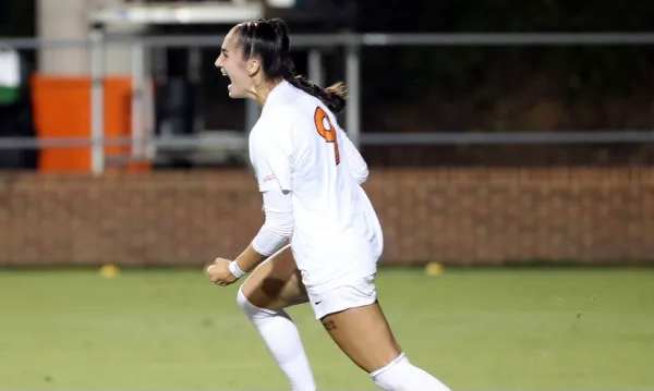 Diana Ordonez Virginia Cavaliers women’s soccer