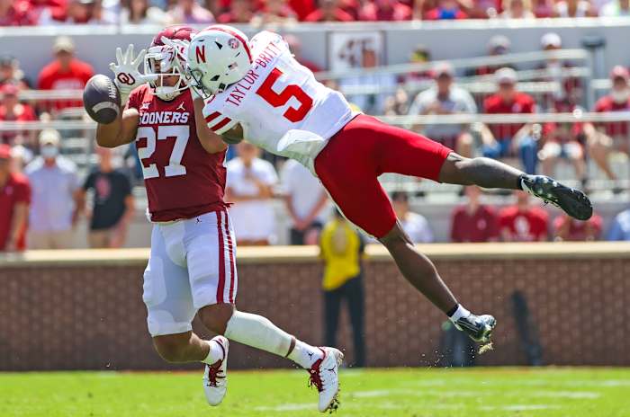 Cam Taylor-Britt and Jeremiah Hall 2021 Nebraska at Oklahoma USATSI_16778110