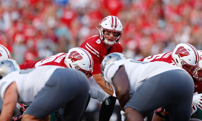 WisconsinGrahamMertzQB