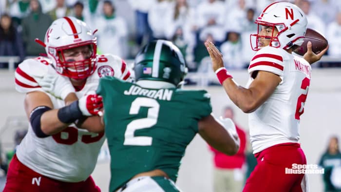 Adrian Martinez vs Michigan State pass protection 2021 SI Wochit