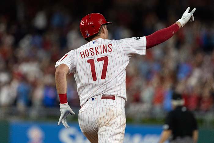 Rhys Hoskins rounds the bases.