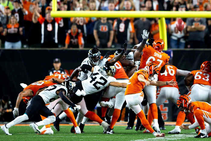 Evan McPherson kicks the game winning, walk-off field goal to defeat the Jaguars. © Albert Cesare / The Enquirer / USA TODAY NETWORK