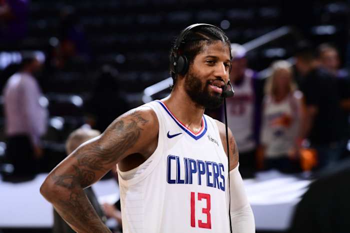 hi-res-bf8131039930634906af5db7db648091_crop_north