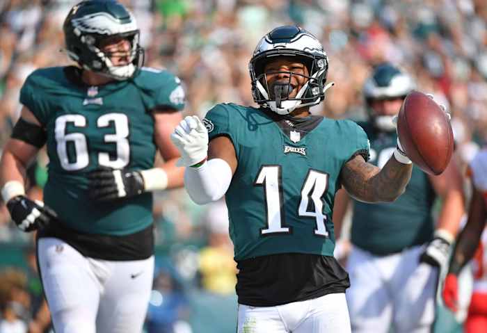 Kenny Gainwell celebrates a 7-yard TD run against the Chiefs