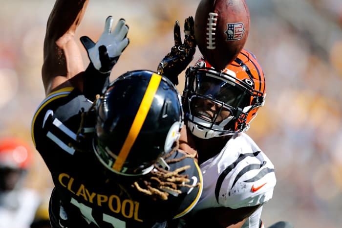 Cincinnati Bengals cornerback Eli Apple (20) breaks up a pass intended for Pittsburgh Steelers wide receiver Chase Claypool (11) in the fourth quarter of the NFL Week 3 game between the Pittsburgh Steelers and the Cincinnati Bengals at Heinz Field in Pittsburgh on Sunday, Sept. 26, 2021. The Bengals held on to a halftime lead for a 24-10 win in Pittsburgh.
Cincinnati Bengals At Pittsburgh Steelers