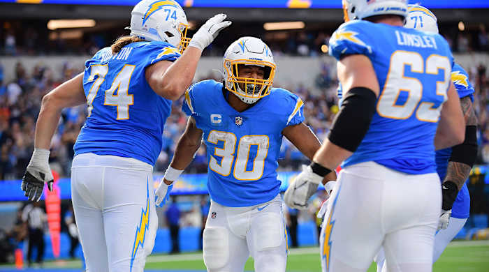 austin-ekeler-chargers-celebrate