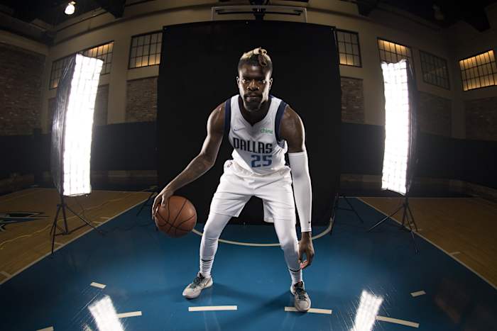 Reggie Bullock, Dallas Mavericks