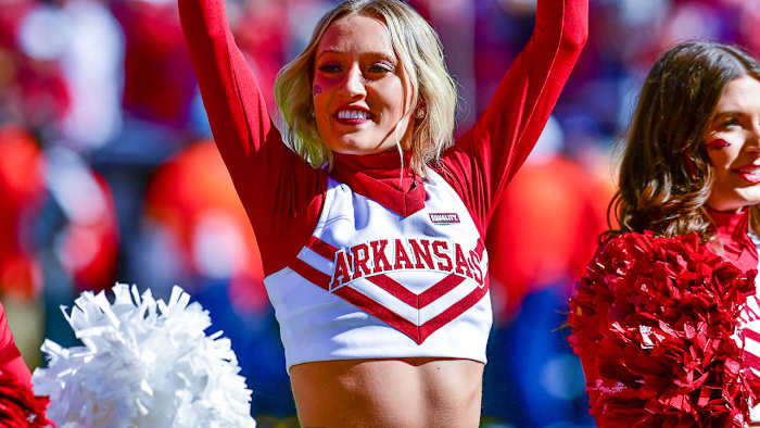 Hogs Cheerleader