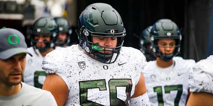 Oregon Ducks lineman Jackson Powers-Johnson vs. the UCLA Bruins.