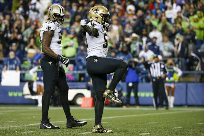 Demario Davis was arguably the best player on the defense last night, but Marcus Davenport needs some recognition.