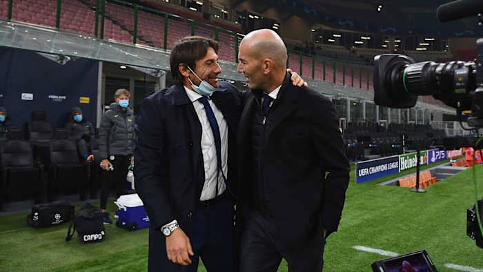 Antonio Conte and Zinedine Zidane are candidates to manage Manchester United