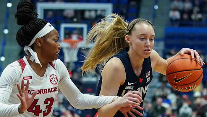 Paige Bueckers, Makayla Daniels