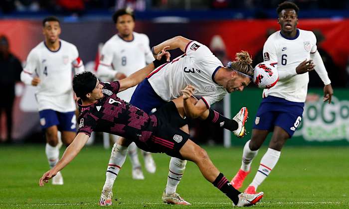 USMNT center back Walker Zimmerman vs. Mexico