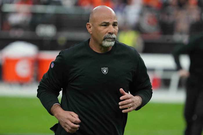 rich-bisaccia-raiders-coach-carousel