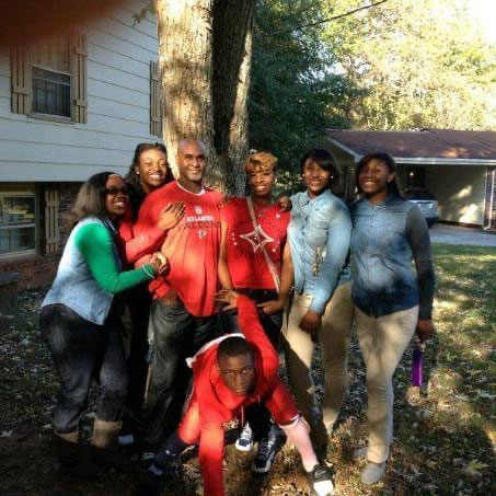 Will Anderson, his father and his sisters