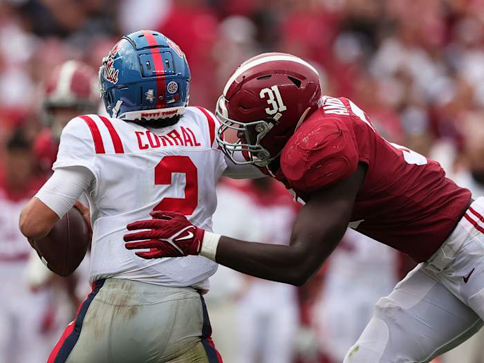 Will Anderson Jr tackles Matt Corral