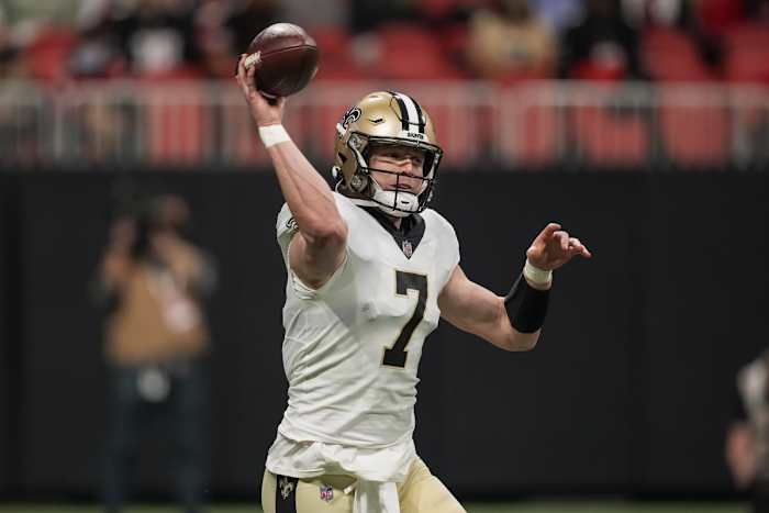 New Orleans Saints quarterback Taysom Hill (7)