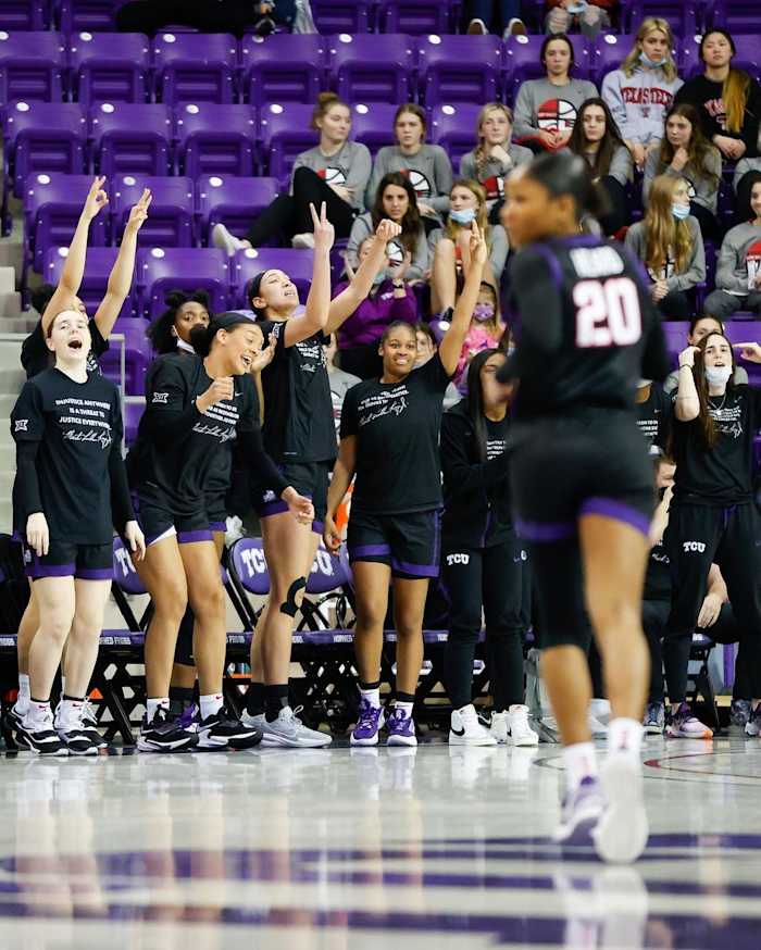 A5776375-6371-4BE3-AD82-701B7DCADDEA