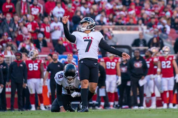 Atlanta Falcons kicker Younghoe Koo kicks field goal