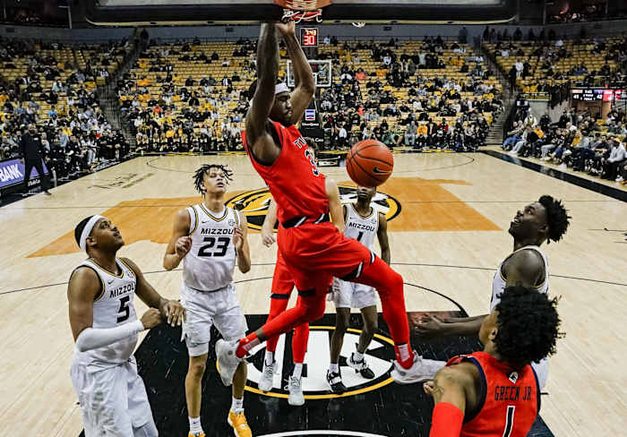 Auburn Tigers guard Devan Cambridge (35) dunks against the Missouri Tigers during the second half at Mizzou Arena.
