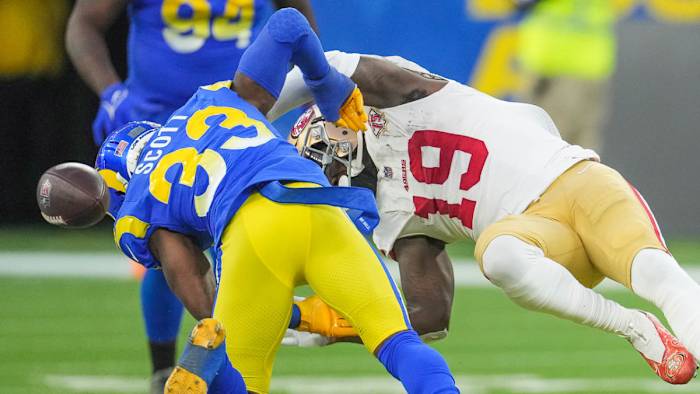 Nick Scott- Deebo Samuel