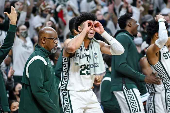 MichiganStateMalikHallSideline
