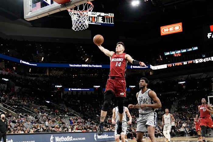 AB3DC210-1BE3-4A56-9B72-D4C9725A59FC