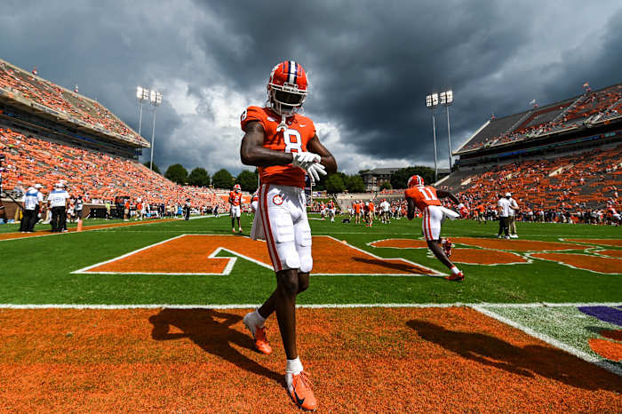 Sep 18, 2021; Clemson, South Carolina, USA; Clemson Tigers wide receiver Justyn Ross (8) prior to the game against the Georgia Tech Yellow Jackets at Memorial Stadium. Mandatory Credit: Adam Hagy-USA TODAY Sports